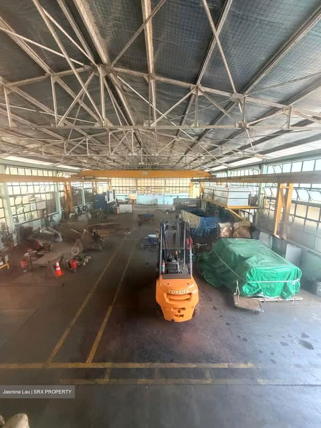 Benoi Place (D22), Warehouse #567986741